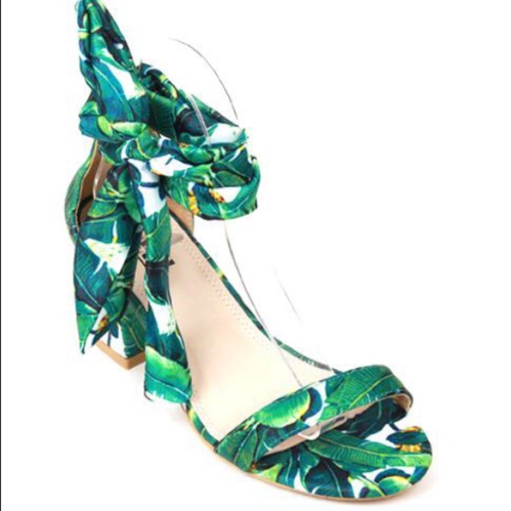 Brand New palm print chunky heeled sandal
